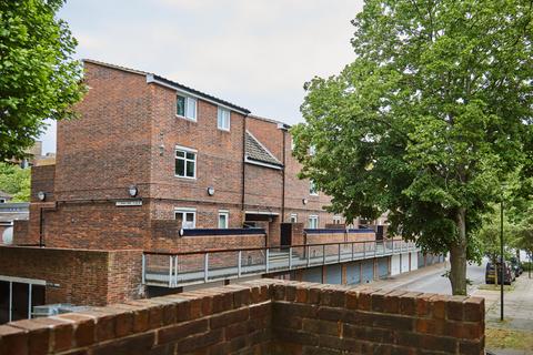 34 Berkeley Walk, London, N7 7RS