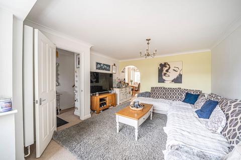 23 Mull Close, Oakley, Basingstoke, RG23 7LQ