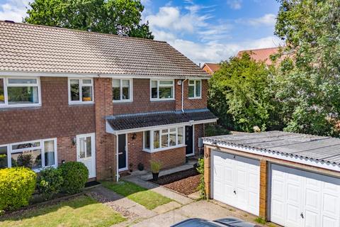 23 Mull Close, Oakley, Basingstoke, RG23 7LQ
