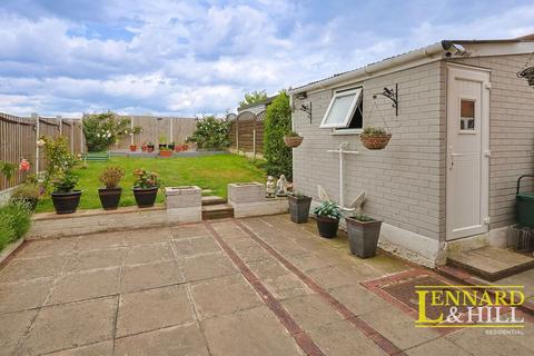 61 Cornwell Crescent, Stanford-le-hope, SS17 7DL