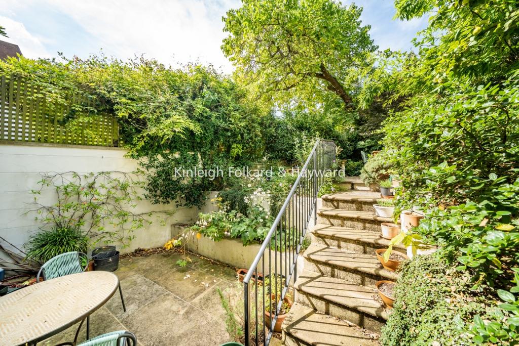 9c41daec-2c83-426c-a