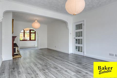 undefined, Lagonda Avenue, Hainault IG6
