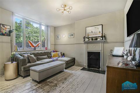 Flat 1b, 28 Coolhurst Road, London, N8 8EL