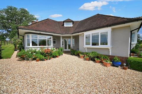 3 bedroom detached bungalow for sale, Bridgnorth Road, Perton WV6