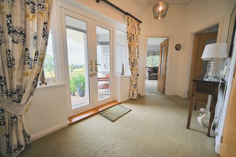 3 bedroom detached bungalow for sale, Bridgnorth Road, Perton WV6