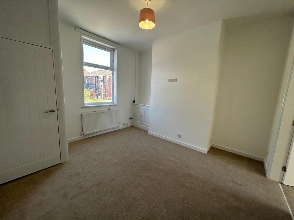 JOHNSON ST - LOUNGE.jpg