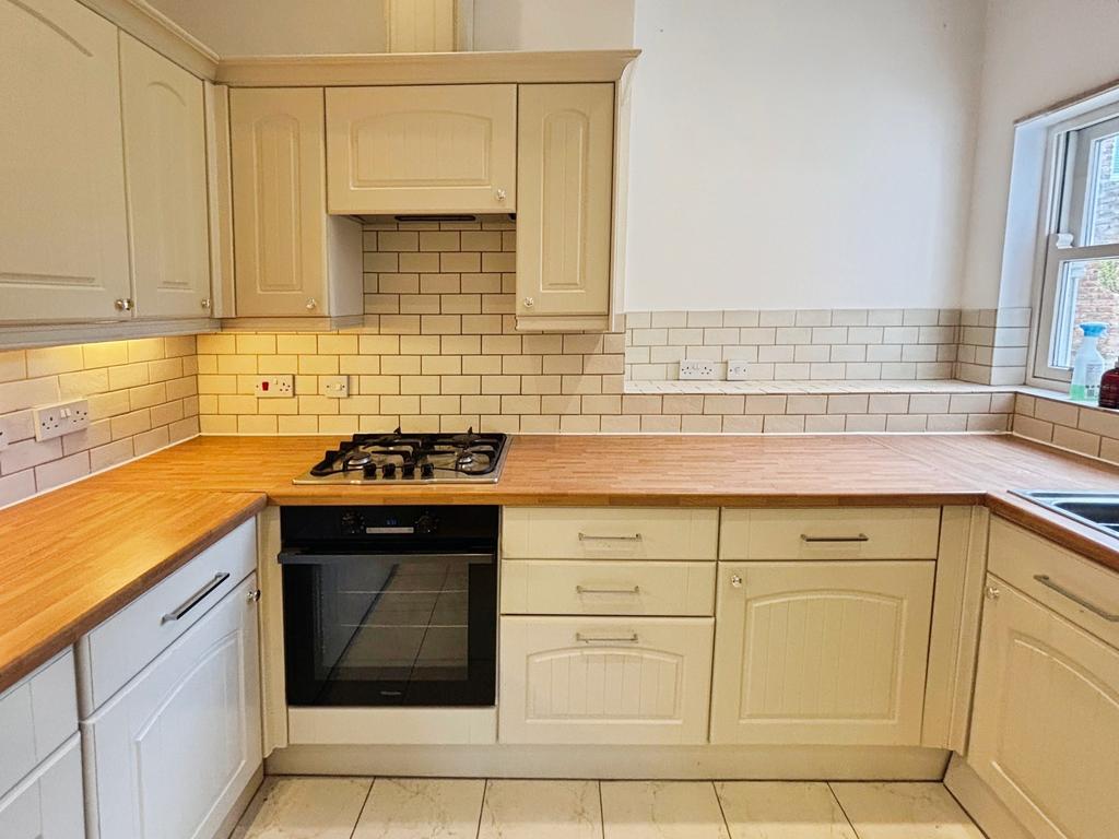 Kitchen 2
