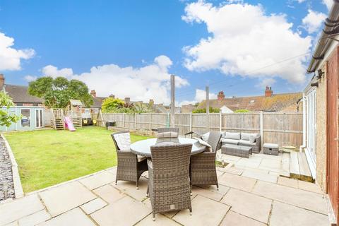 21 Segrave Road, Folkestone, CT19 6AY