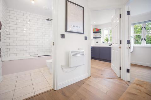 Flat 4, Stillion Court, 51 Combermere Road, London, SW9 9QD