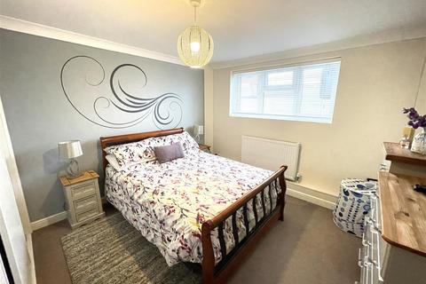 29 Bishopdown Road, Salisbury, SP1 3DS