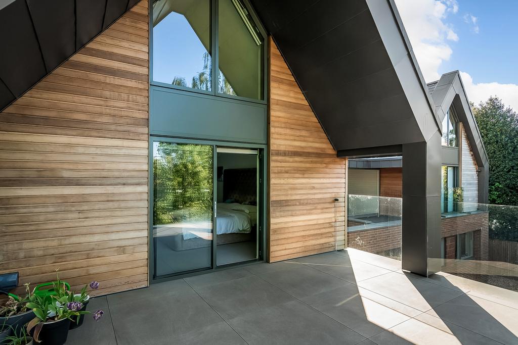 House. Partnership
