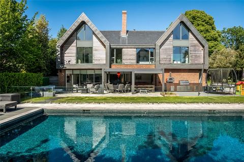 6 bedroom detached house for sale, Heath Road, Petersfield, Hampshire, GU31