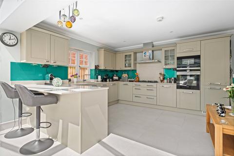 38 Elen Place, Bracknell, RG42 2AQ