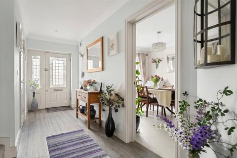 38 Elen Place, Bracknell, RG42 2AQ