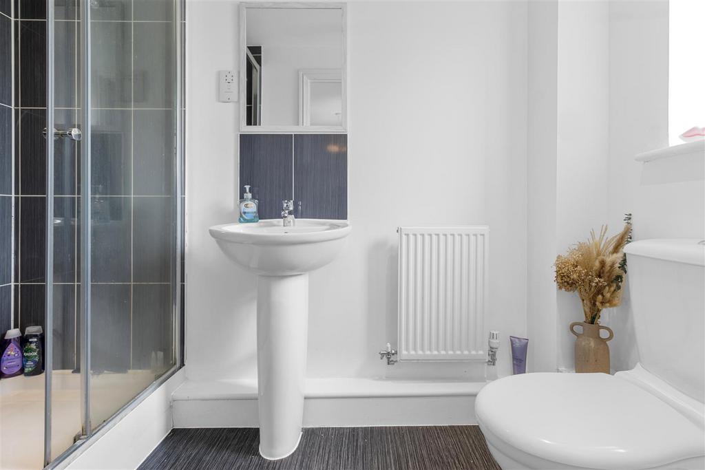 Ensuite Shower Room