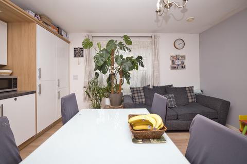 2 bedroom flat for sale, Meridian Close, Ramsgate, Kent, CT12