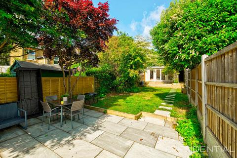 56 High Road, Loughton, IG10 4QU