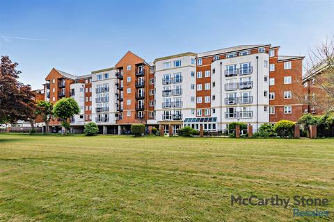 1 bedroom apartment for sale, Martello Court, Jevington Gardens, Eastbourne