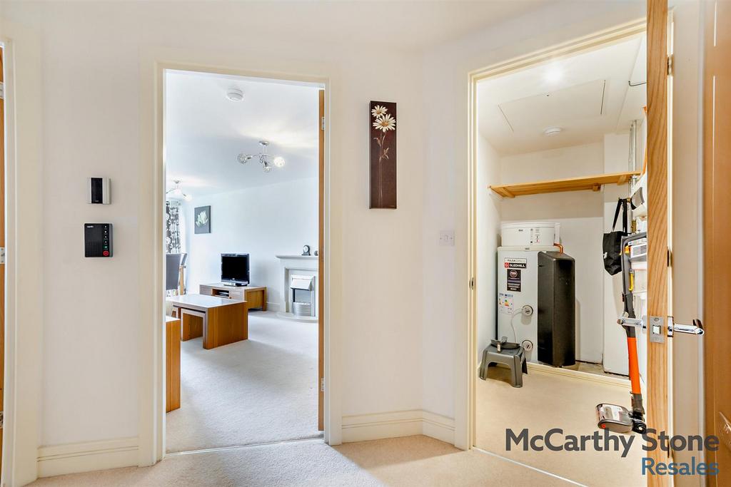 8645484-interior05-800.jpg
