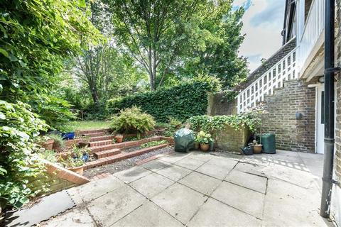 2 bedroom flat for sale, Jerningham Road, London SE14
