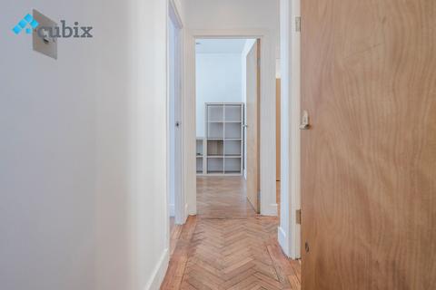 2 bedroom flat to rent, East Street, London SE17