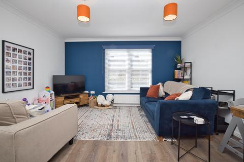 2 bedroom flat for sale, Truro Road, Ramsgate, Kent, CT11