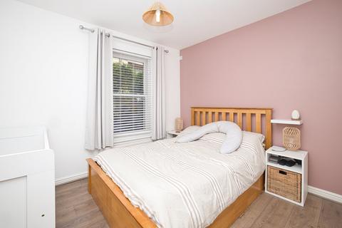 2 bedroom flat for sale, Truro Road, Ramsgate, Kent, CT11