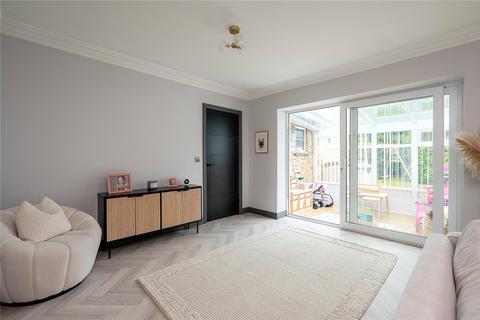 5 Millbeck Green, Collingham, Wetherby, LS22 5AF