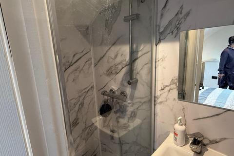 undefined, Southend Road, London E6