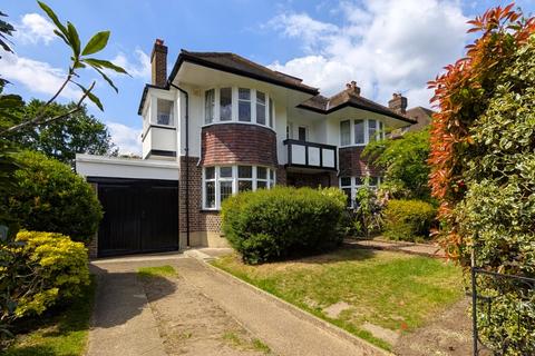 4 bedroom detached house to rent - Horsell Park, Woking GU21