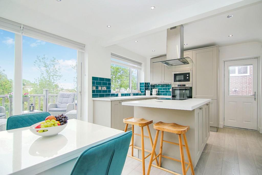 Kitchen diner