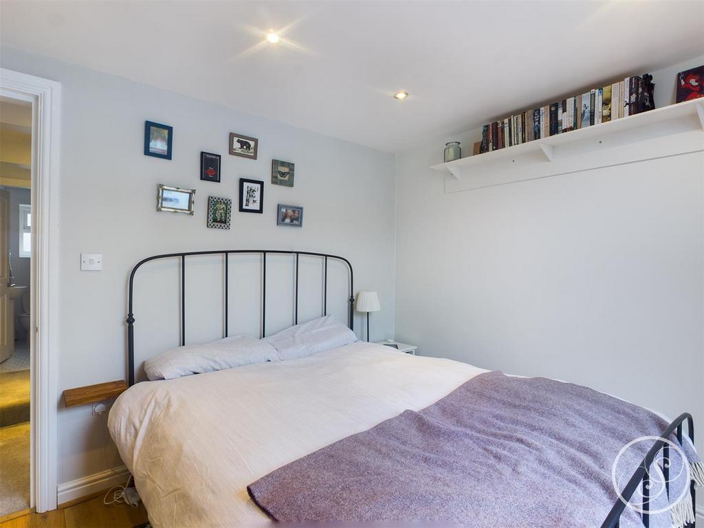Bed 1