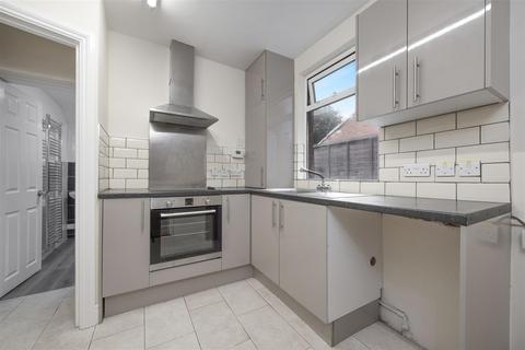 4 bedroom semi-detached house for sale, Desborough Road, High Wycombe HP11