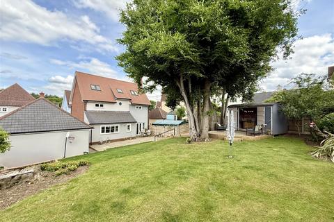 1 Hereford Drive, Claydon, Ipswich, IP6 0BF