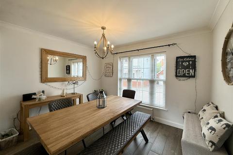1 Hereford Drive, Claydon, Ipswich, IP6 0BF