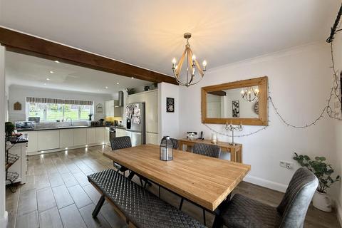 1 Hereford Drive, Claydon, Ipswich, IP6 0BF