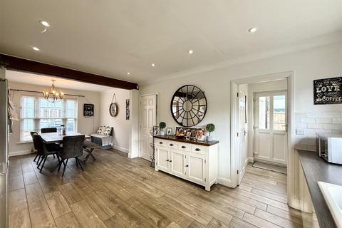 1 Hereford Drive, Claydon, Ipswich, IP6 0BF