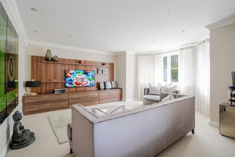undefined, Chasemount, Windlesham