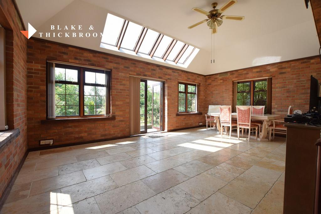 Garden room