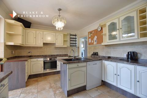 3 bedroom chalet for sale, Dumont Avenue, St Osyth