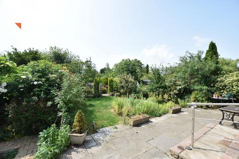 3 bedroom chalet for sale, Dumont Avenue, St Osyth