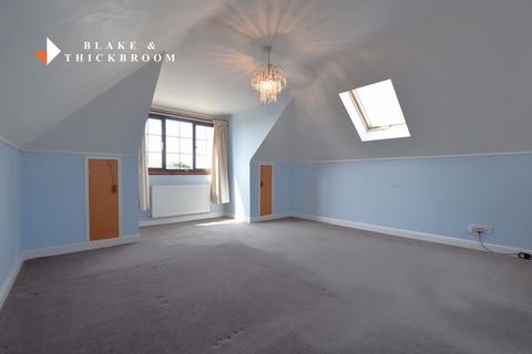 3 bedroom chalet for sale, Dumont Avenue, St Osyth