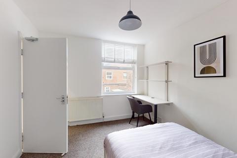 6 bedroom house to rent, Filey Road, Manchester M14