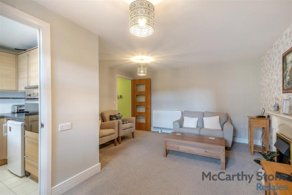 8649936-interior08.jpg