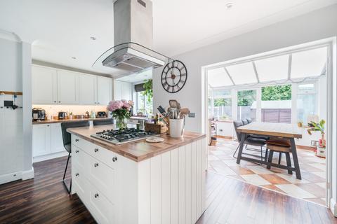 undefined, Scotland Bridge Road, New Haw, KT15