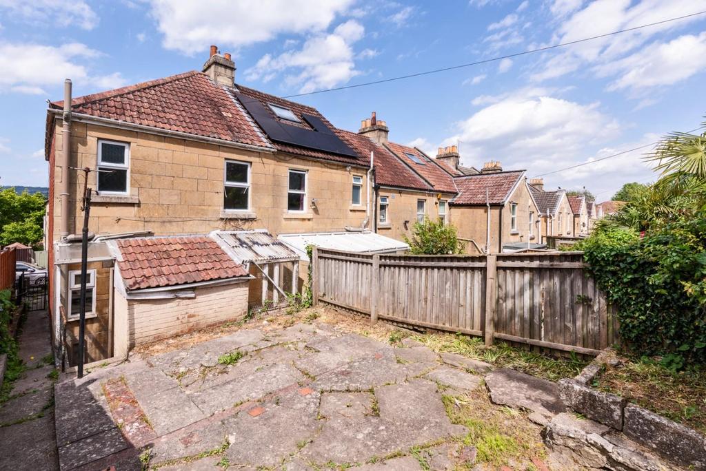 25 Highland Road, Bath BA2 1 DY-13.jpg