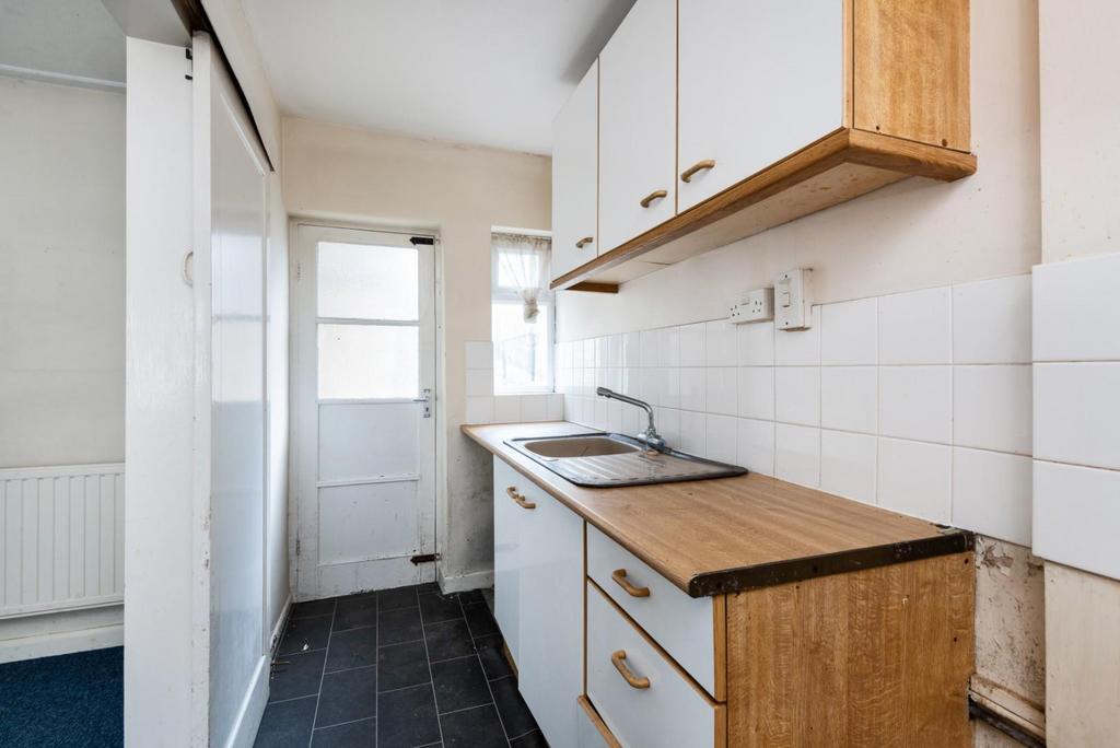 25 Highland Road, Bath BA2 1 DY-7.jpg