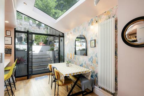 6 Cornwallis Avenue, Bristol, BS8 4PP