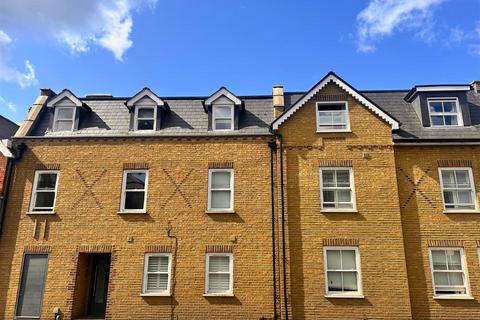 1 bedroom apartment for sale, Walton Road, East Molesey KT8