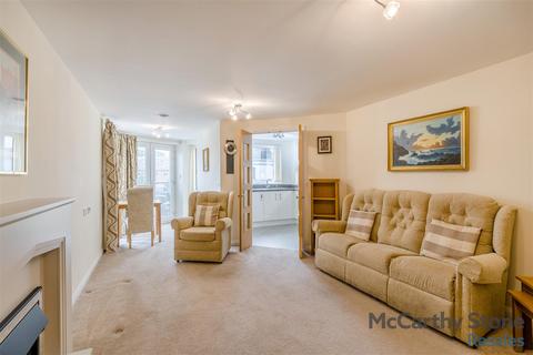 1 bedroom apartment for sale, Crocus Court, Station Road, Poulton-Le-Fylde, FY6 7XJ